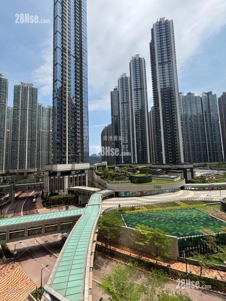 Malibu Sell 2 Bedrooms 592 ft²