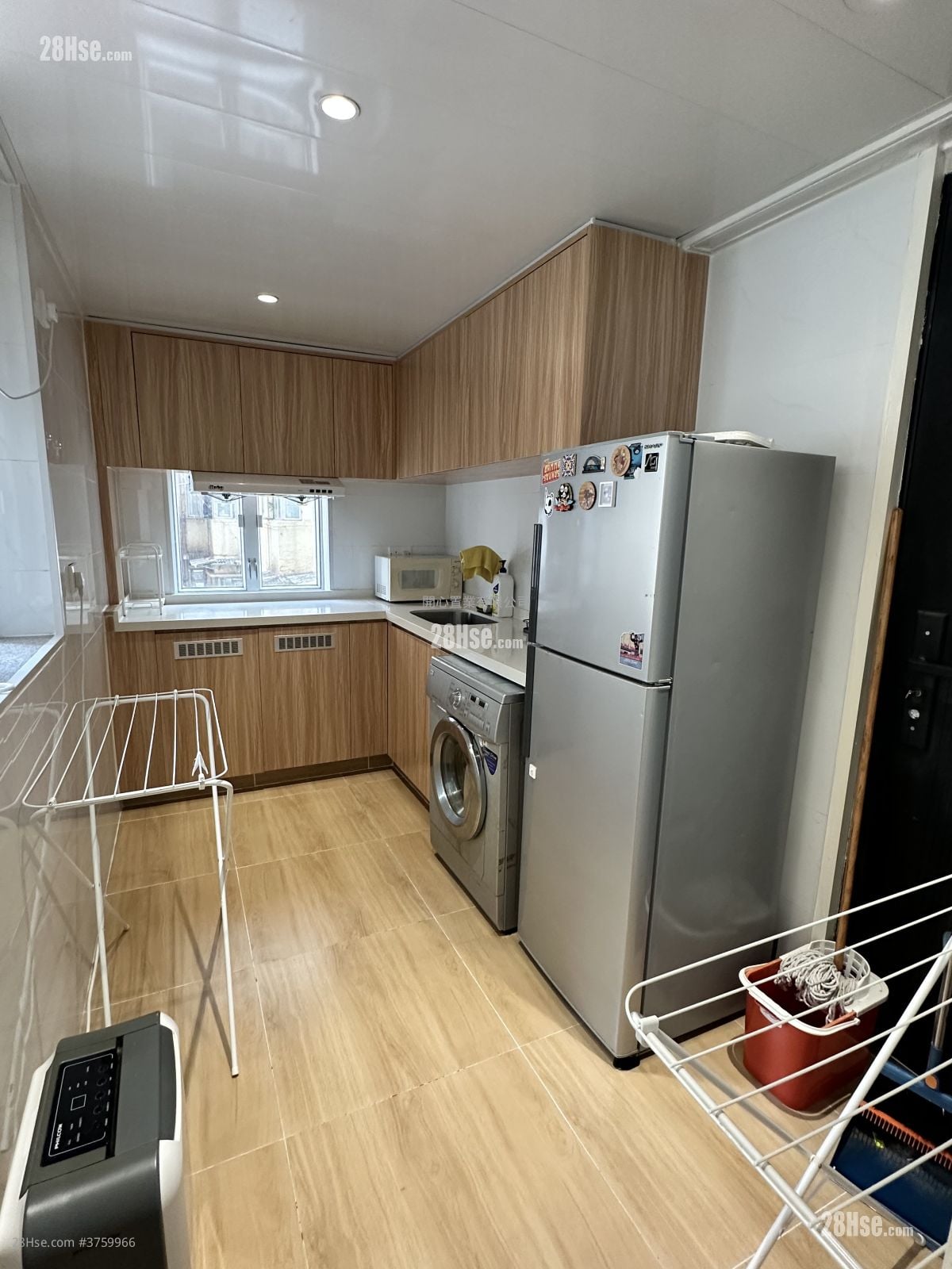 唐楼 租盘 2 房 , 1 浴室 725 平方尺