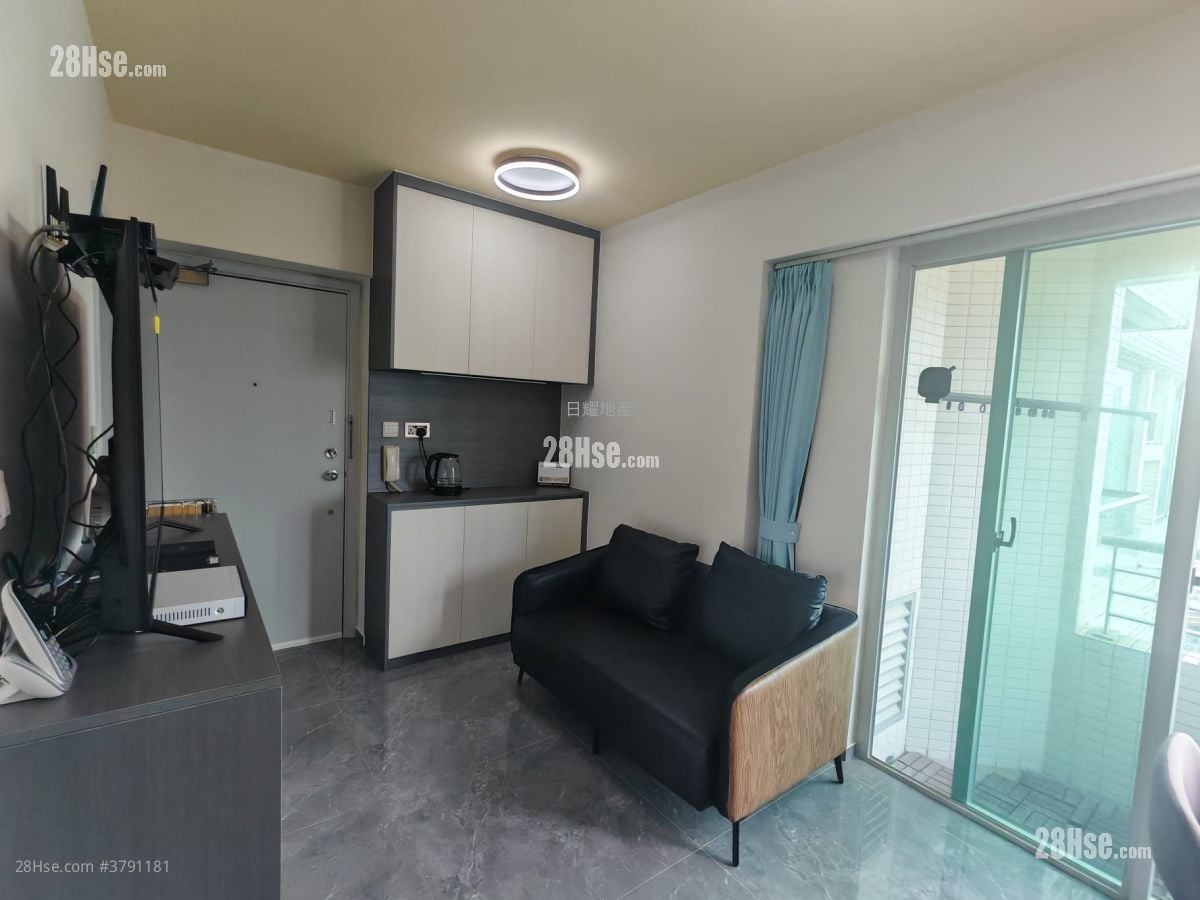 Metro Harbour View Rental 2 Bedrooms , 1 Bathroom 322 ft²