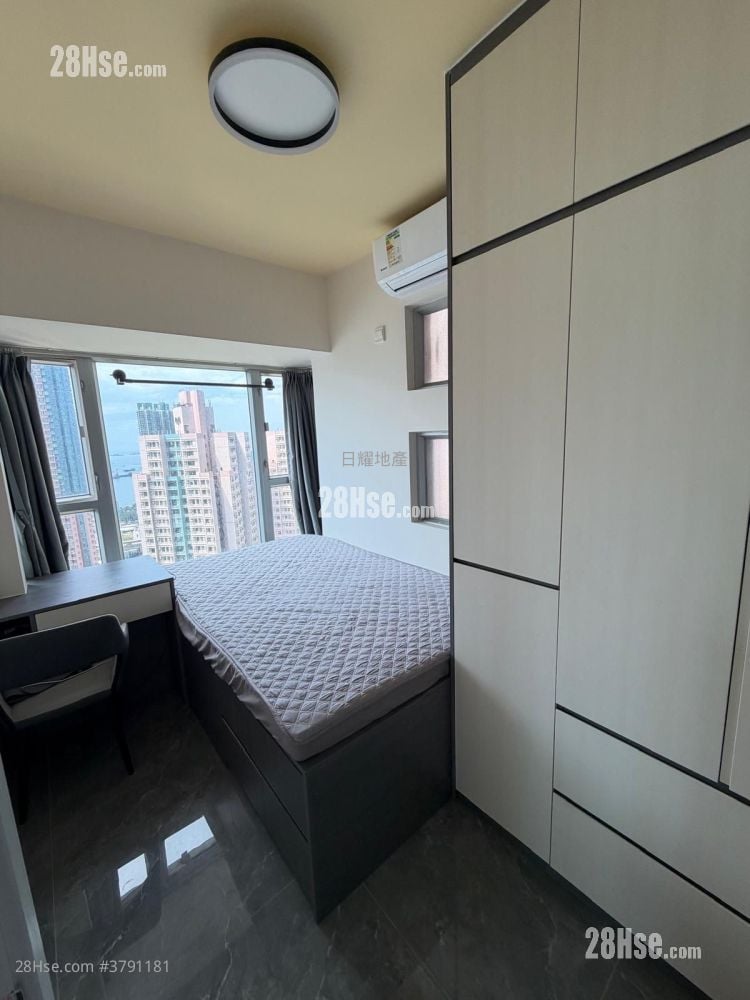 Metro Harbour View Rental 2 Bedrooms , 1 Bathroom 322 ft²