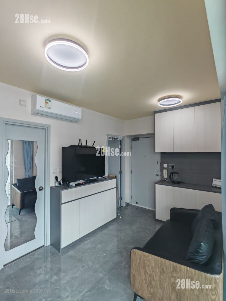 Metro Harbour View Rental 2 Bedrooms , 1 Bathroom 322 ft²