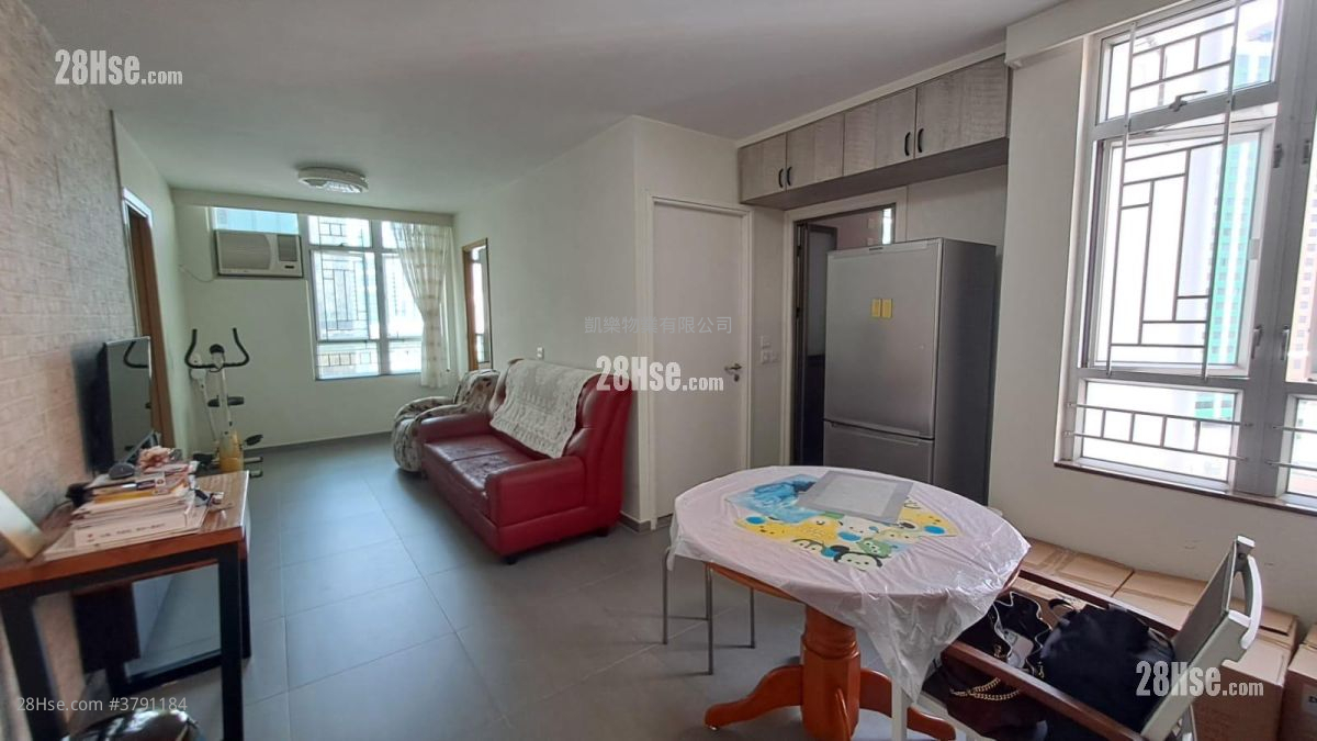 Sheung Chui Court Sell 2 Bedrooms , 1 Bathroom 511 ft²