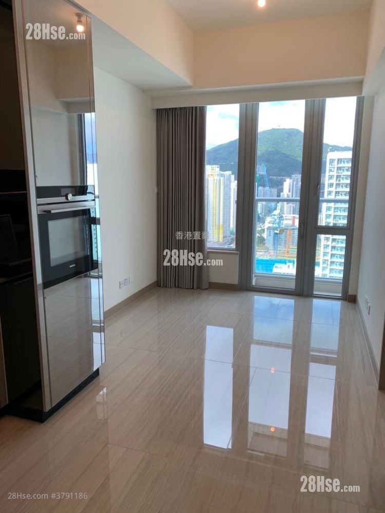 Cullinan West Rental 1 Bedroom , 1 Bathroom 354 ft²