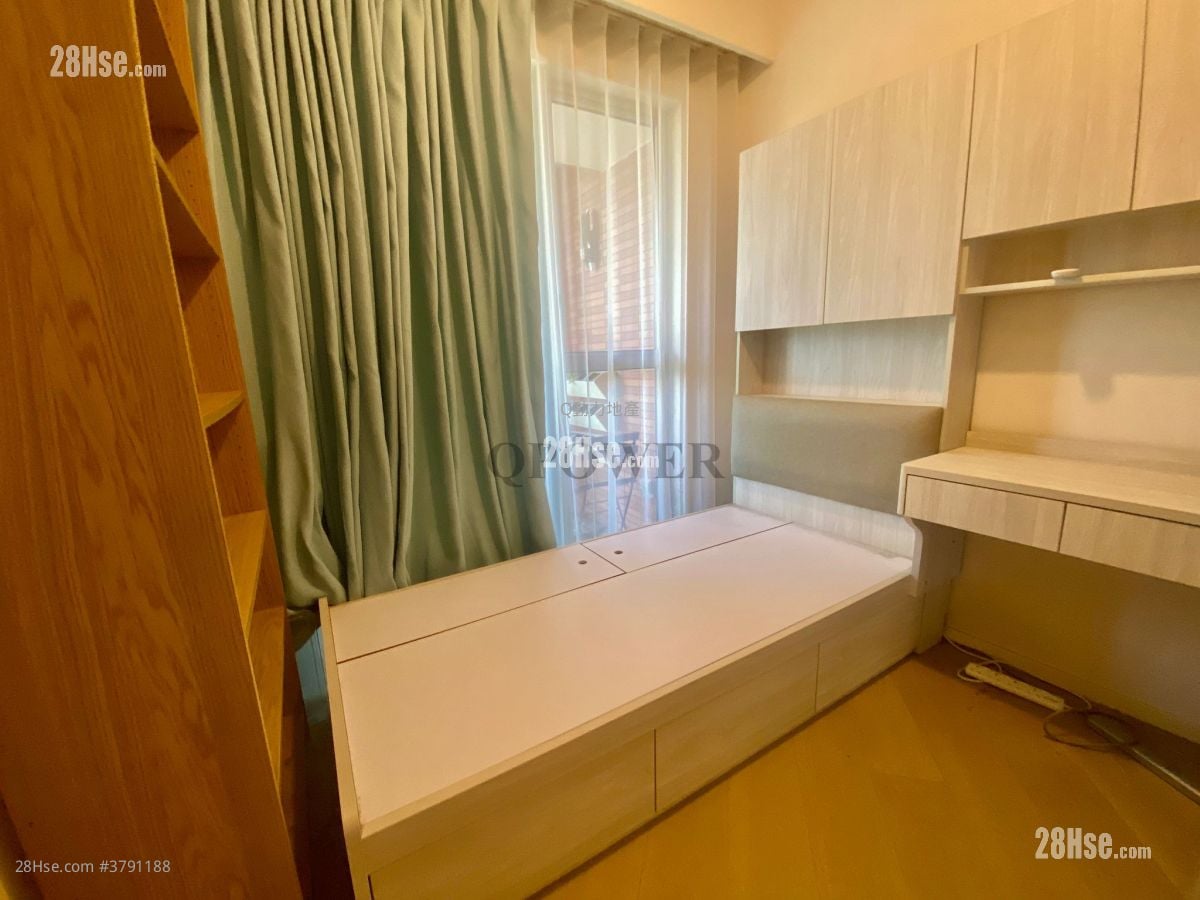 Mount Pavilia Rental 3 Bedrooms , 2 Bathrooms 903 ft²