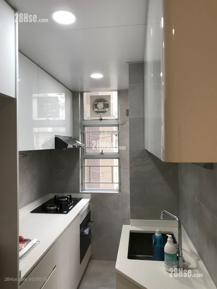 琼轩苑 售盘 3 房 , 1 浴室 554 平方尺