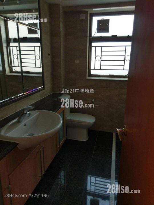 The Belcher's Sell 5+ Bedrooms , 4 Bathrooms 1,439 ft²