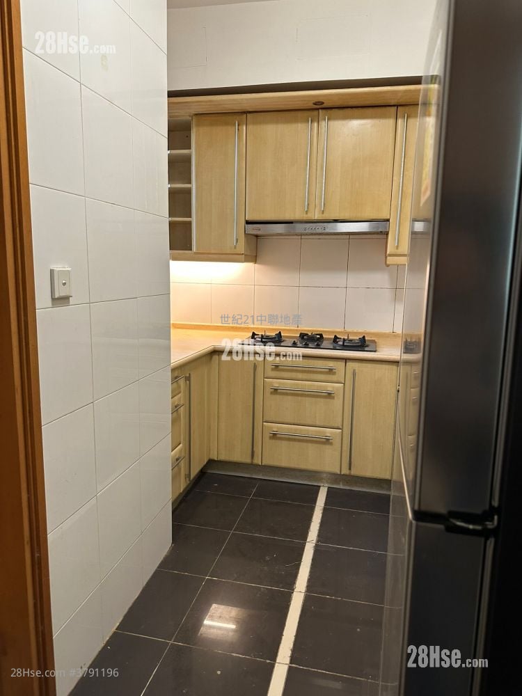 The Belcher's Sell 5+ Bedrooms , 4 Bathrooms 1,439 ft²