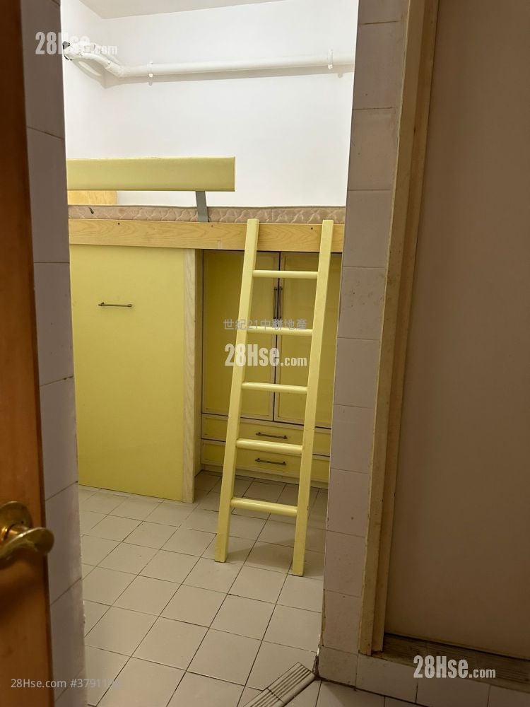 The Belcher's Sell 5+ Bedrooms , 4 Bathrooms 1,439 ft²