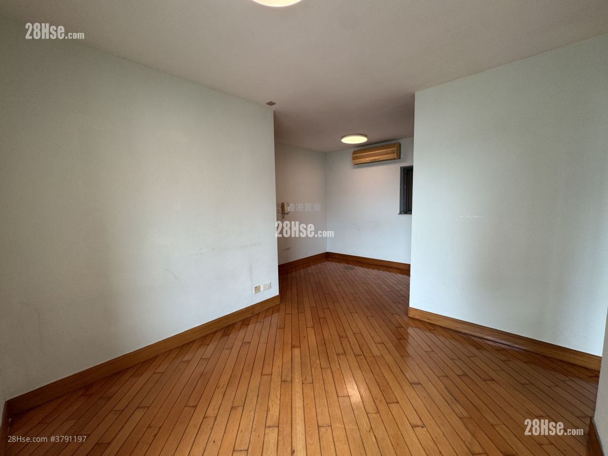 Aquamarine Sell 2 Bedrooms , 1 Bathroom 502 ft²