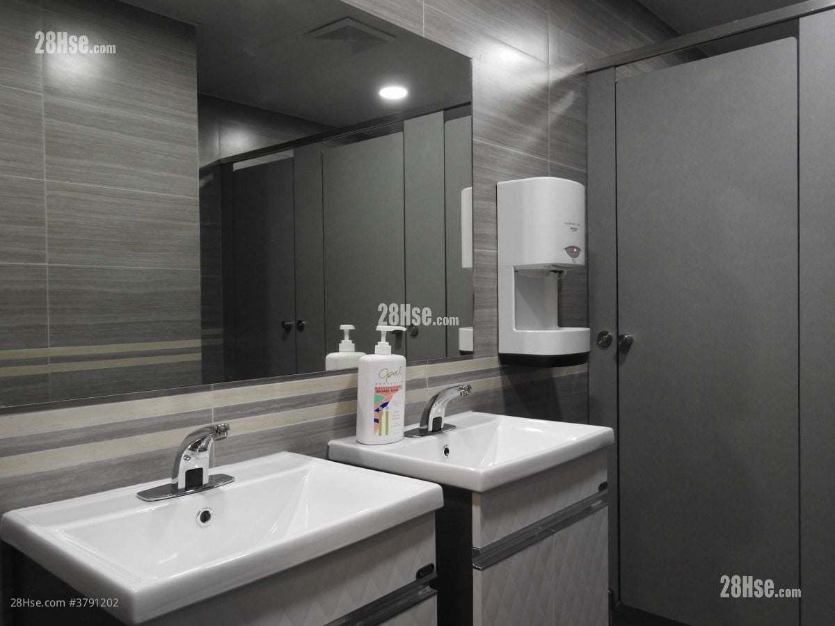 Kam Shing Industrial Building Rental 140 ft²