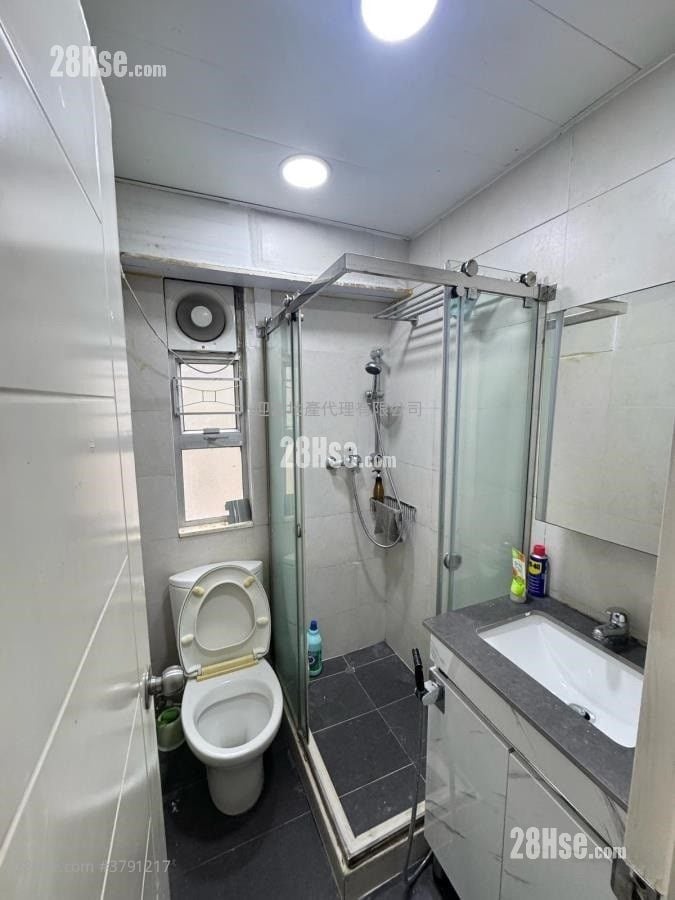 Whampoa Estate Sell 2 Bedrooms , 1 Bathroom 374 ft²