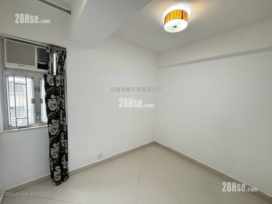 Whampoa Estate Sell 2 Bedrooms , 1 Bathroom 374 ft²