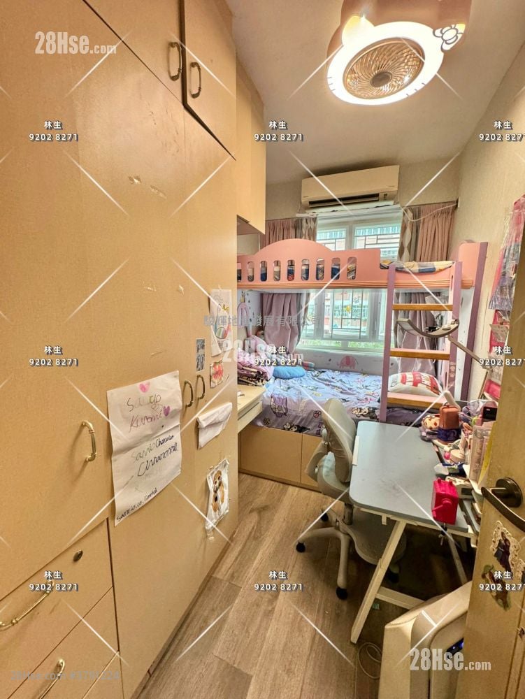 Diamond Building Sell 3 Bedrooms , 2 Bathrooms 836 ft²