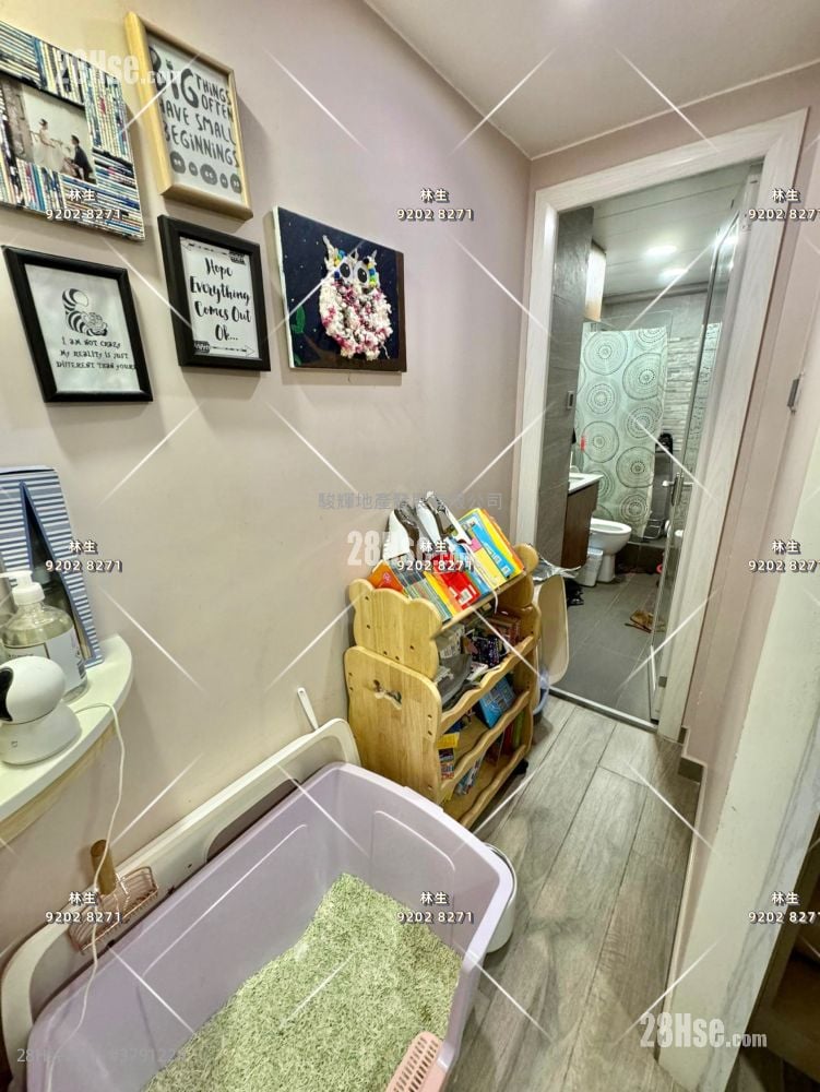 Diamond Building Sell 3 Bedrooms , 2 Bathrooms 836 ft²