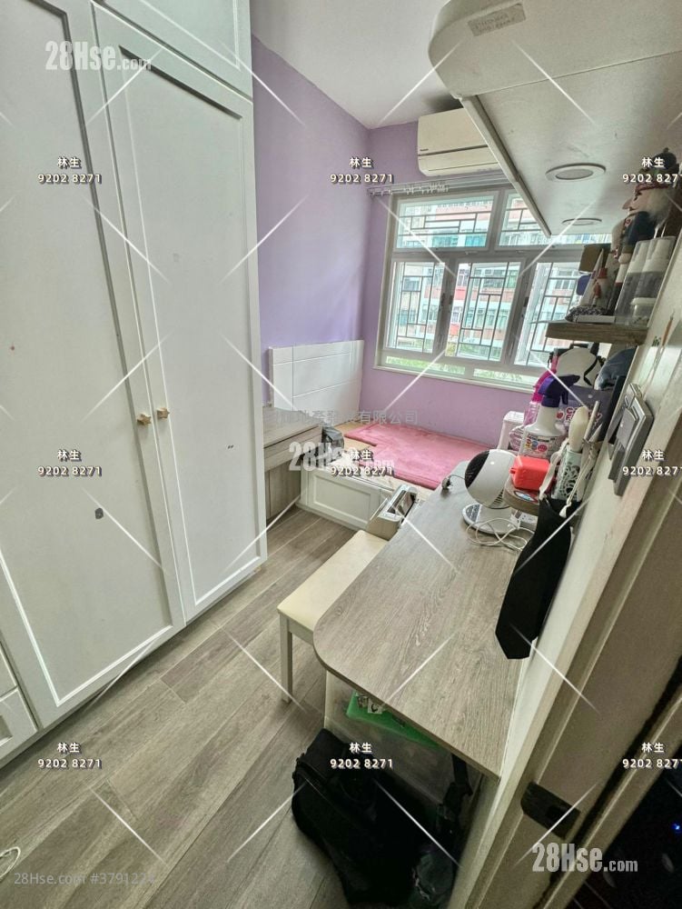 Diamond Building Sell 3 Bedrooms , 2 Bathrooms 836 ft²