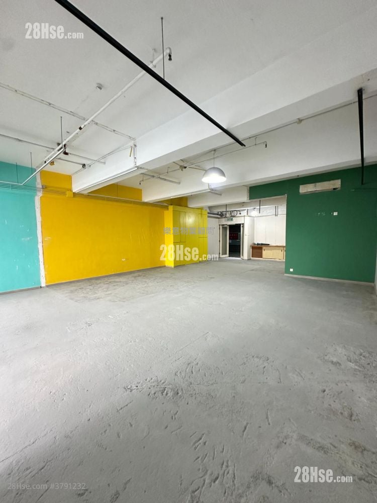 伟昌工业中心 租盘 1,075 平方尺