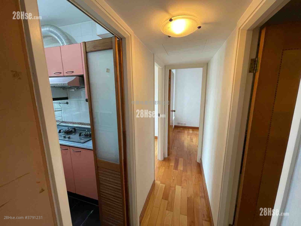 other: Discovery Park Sell 2 Bedrooms , 1 Bathroom 477 ft²