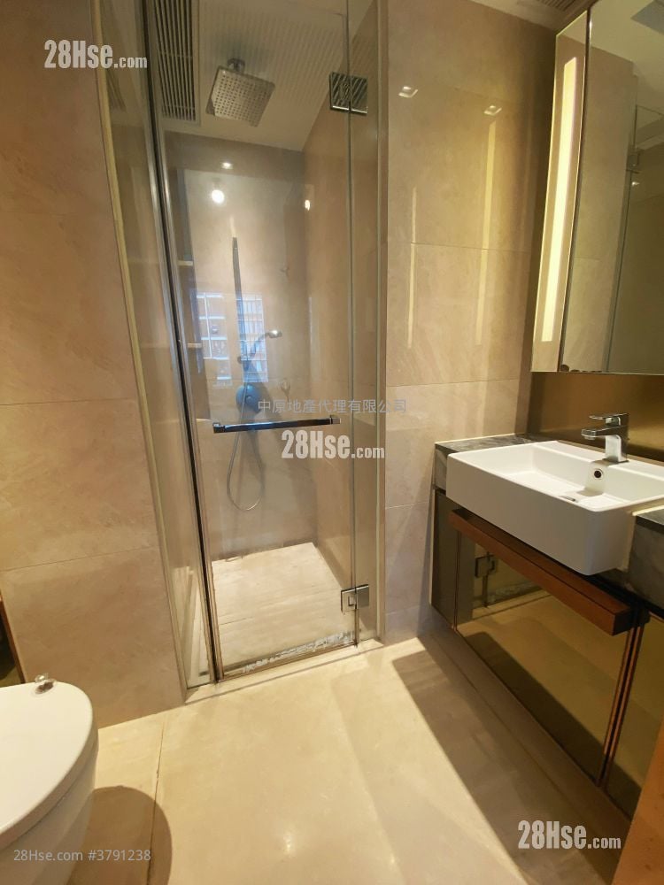 东环 售盘 1 房 , 1 浴室 379 平方尺