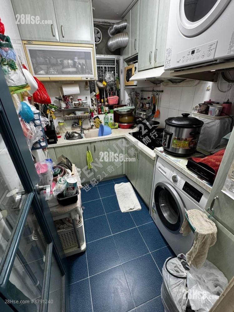 富宝花园 售盘 3 房 592 平方尺