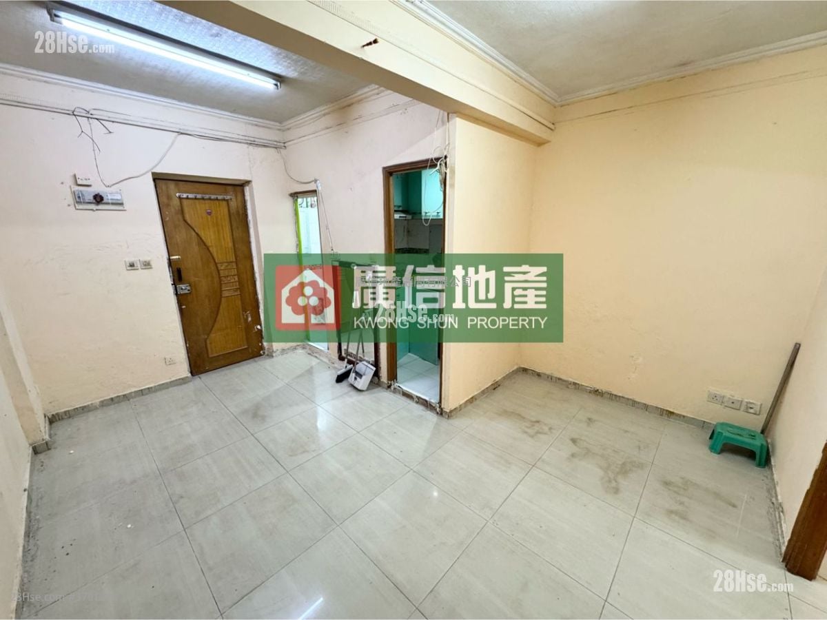 单幢楼房 租盘 2 房 , 1 浴室 406 平方尺