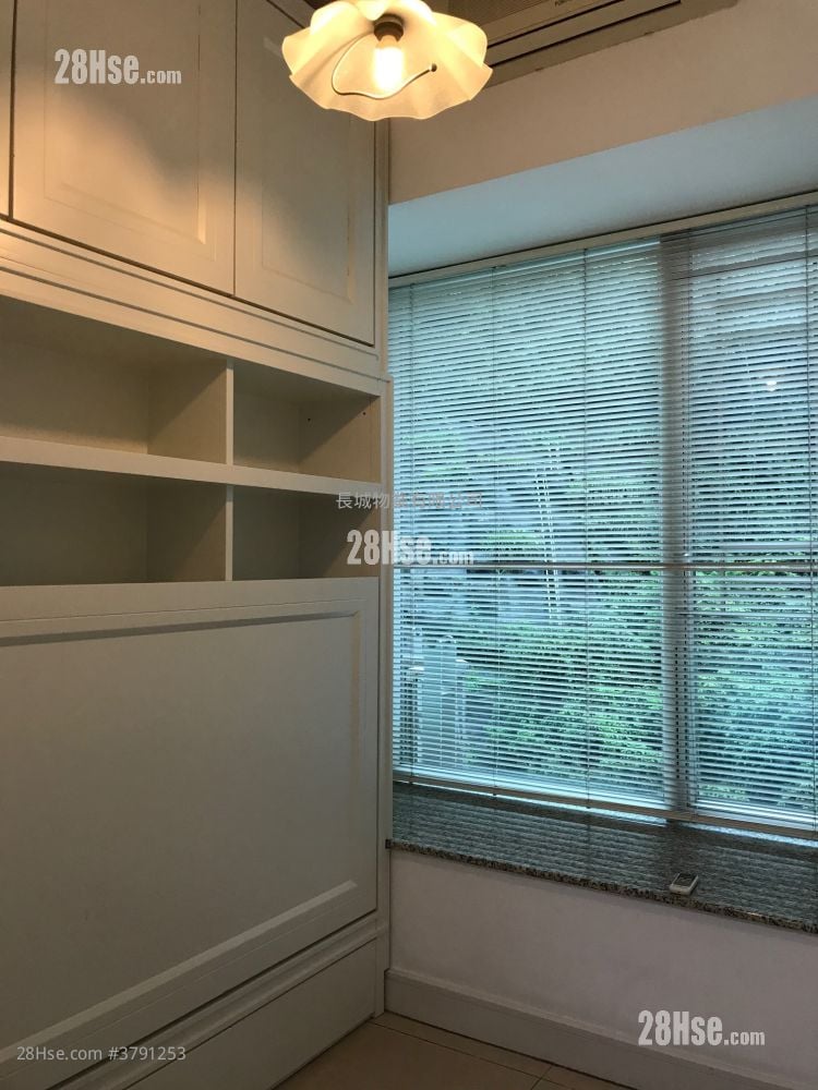 Casa 880 售盘 3 房 , 2 浴室 792 平方尺