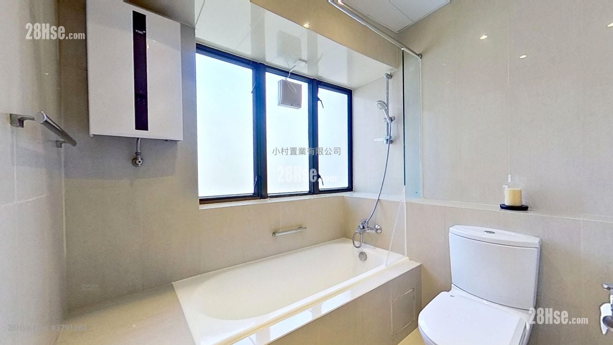 浴室: 竹林苑 租盘 2 房 , 1 浴室 770 平方尺