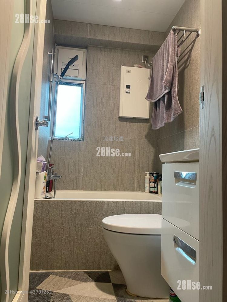 Charming Garden Sell 2 Bedrooms 456 ft²