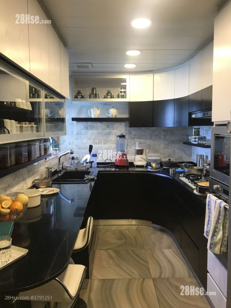 Laguna Verde Sell 3 Bedrooms 1,268 ft²