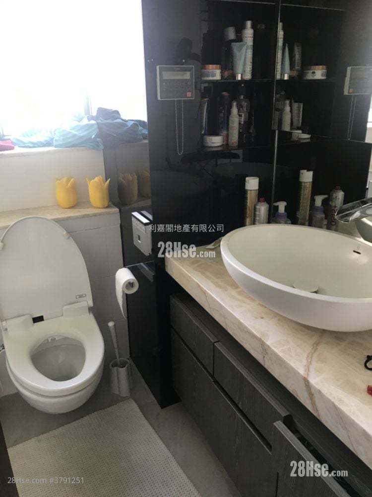 Laguna Verde Sell 3 Bedrooms 1,268 ft²