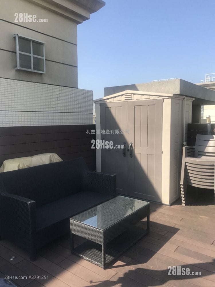 Laguna Verde Sell 3 Bedrooms 1,268 ft²