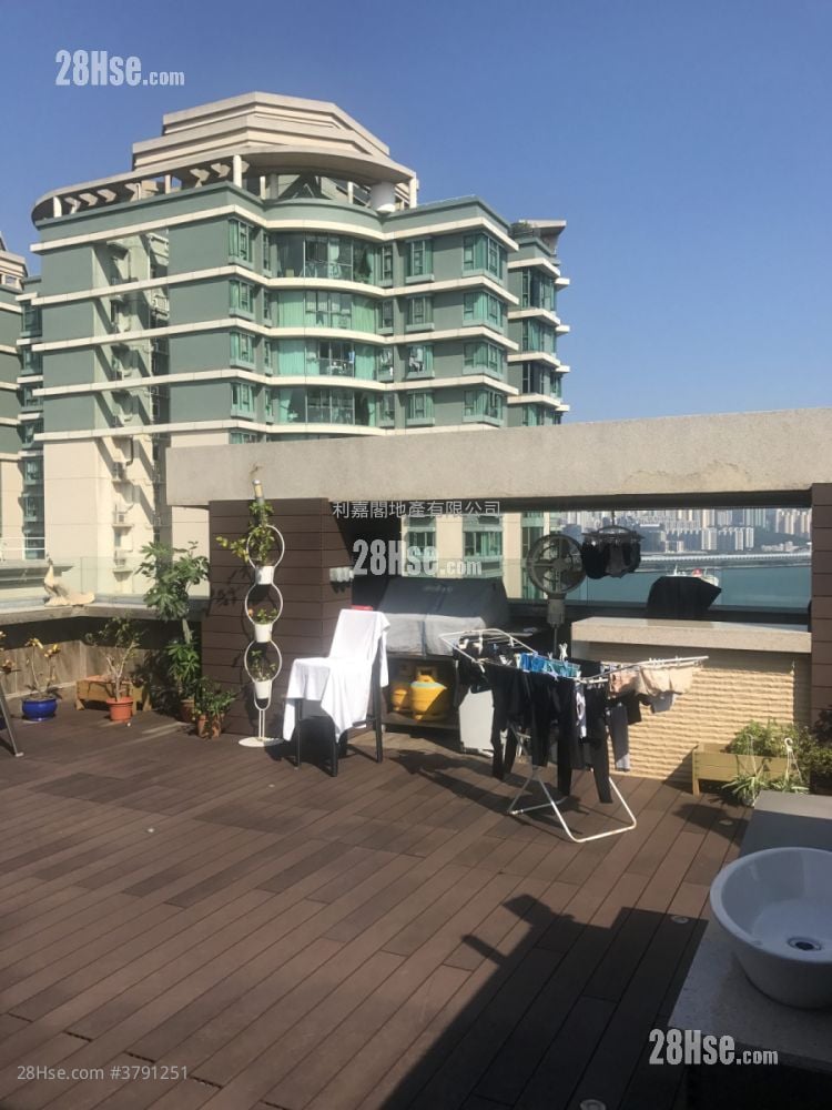 Laguna Verde Sell 3 Bedrooms 1,268 ft²