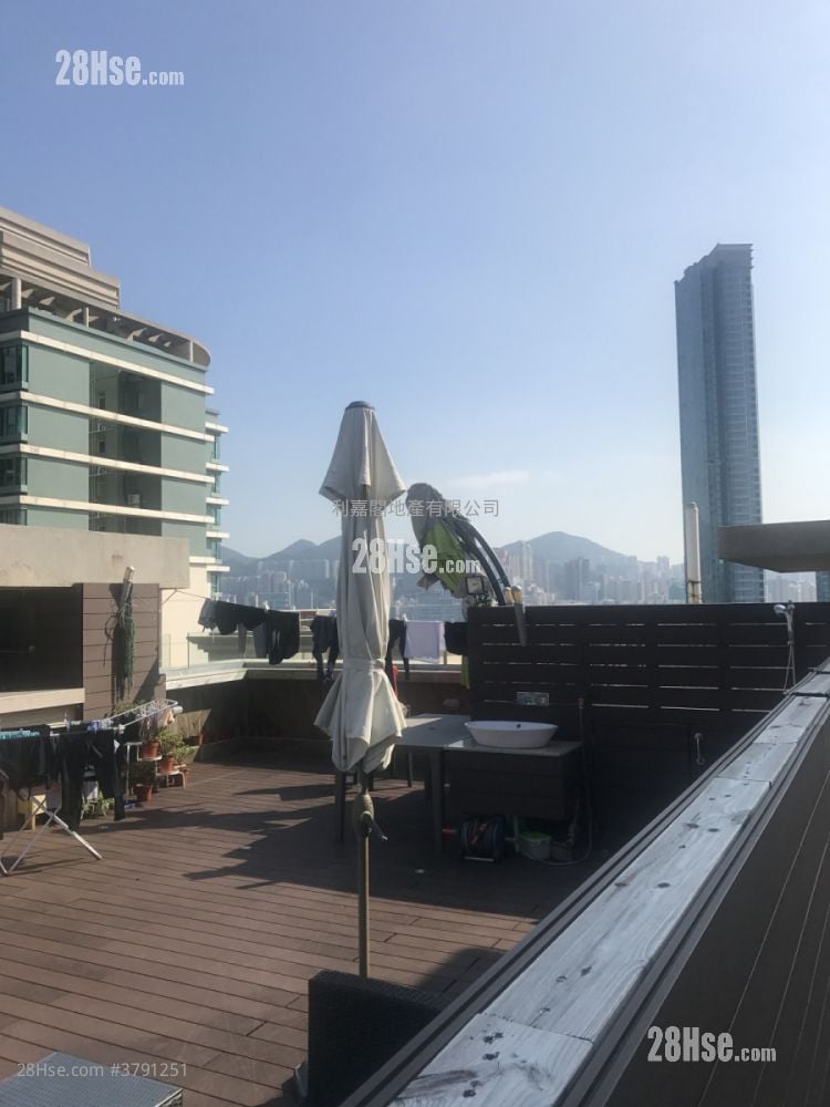 Laguna Verde Sell 3 Bedrooms 1,268 ft²