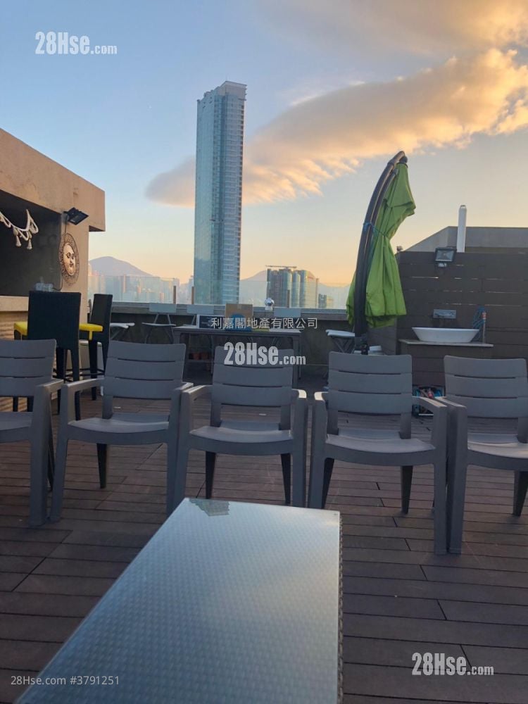 Laguna Verde Sell 3 Bedrooms 1,268 ft²