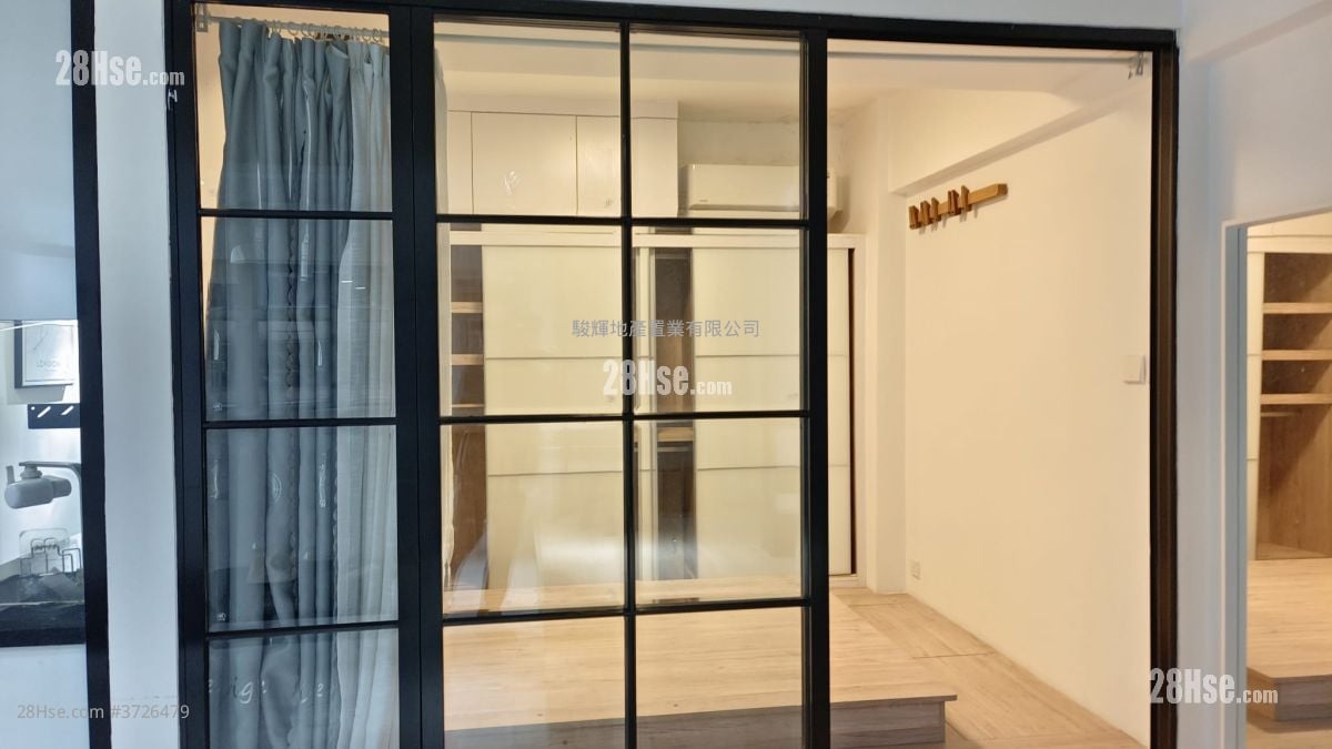 Tak Fung Building Rental 1 Bedroom , 1 Bathroom 572 ft²