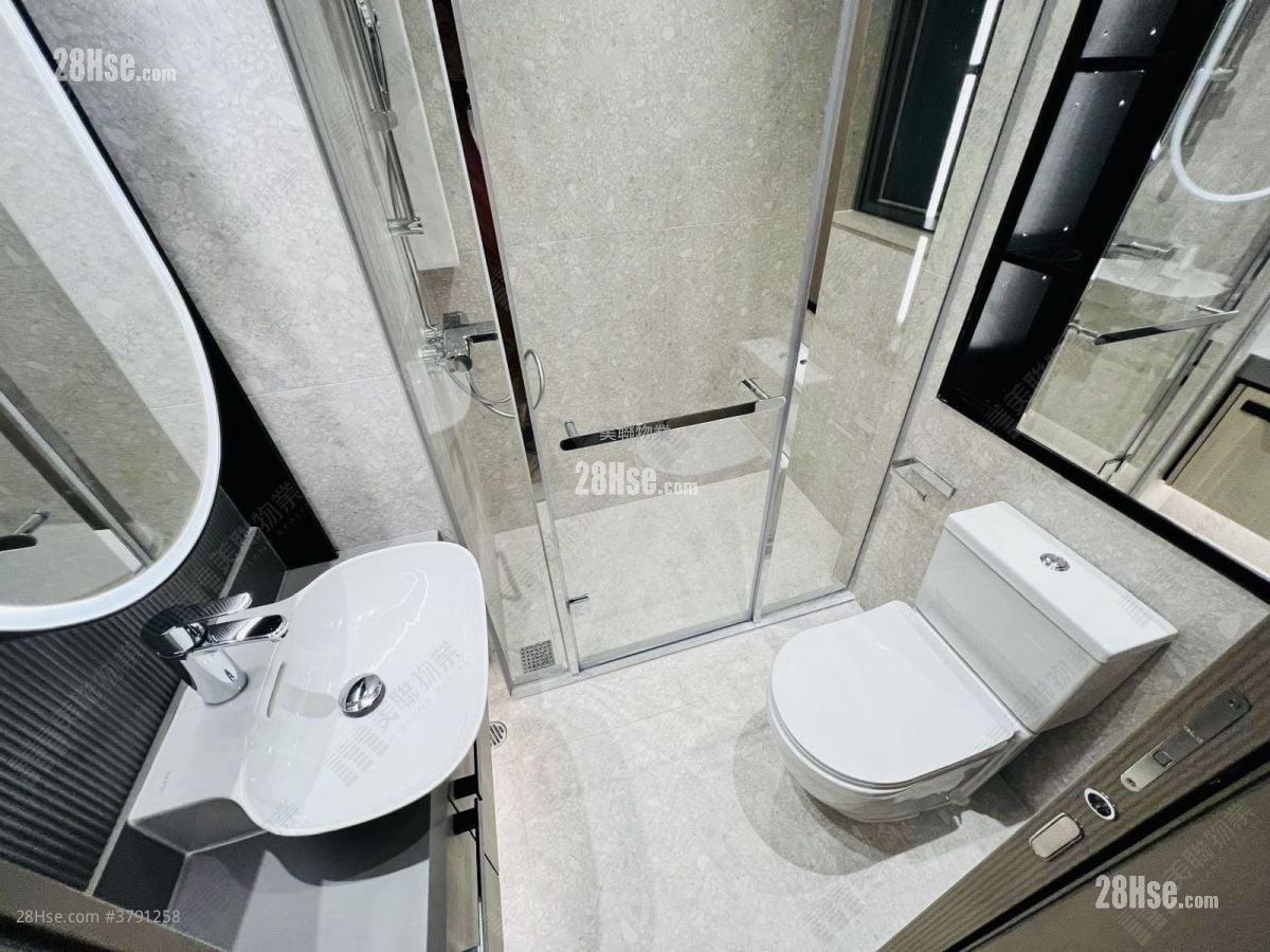 Sierra Sea Sell 1 Bedroom 301 ft²