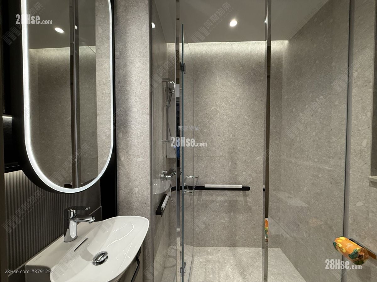 Sierra Sea Sell 1 Bedroom 301 ft²