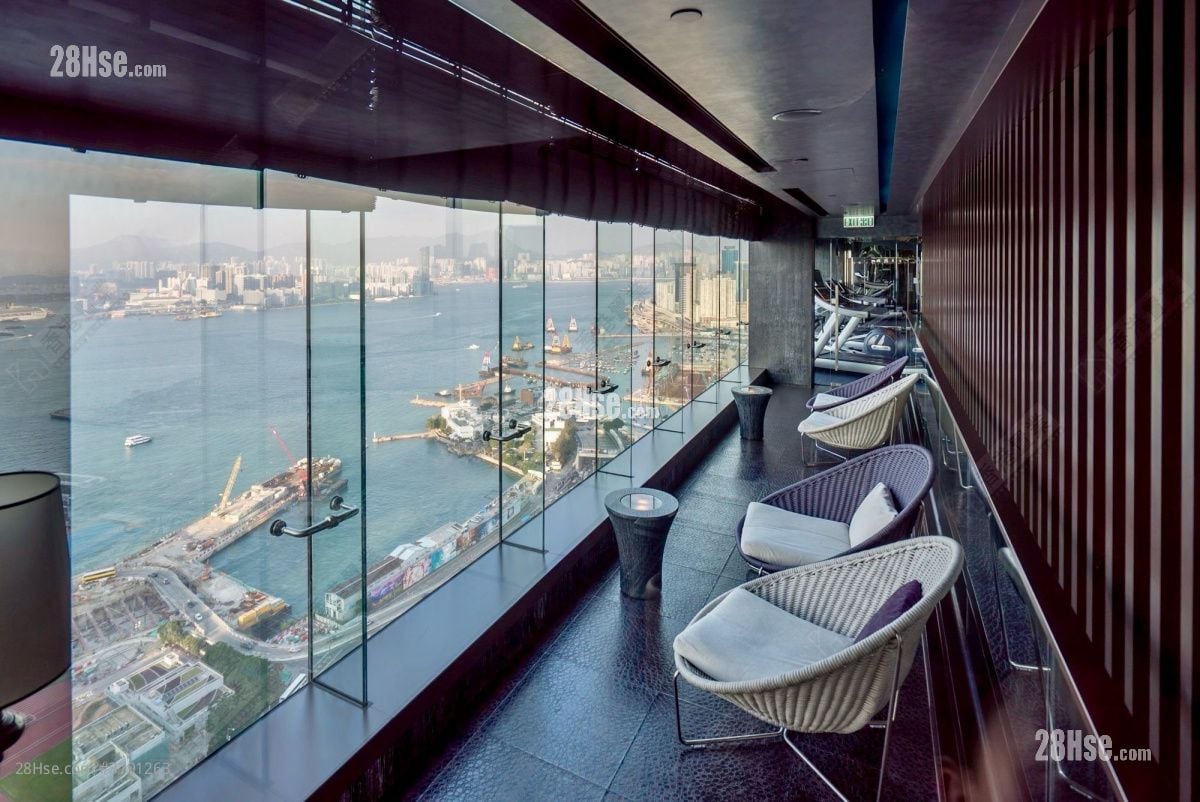 The Gloucester Rental Studio , 1 Bathroom 368 ft²