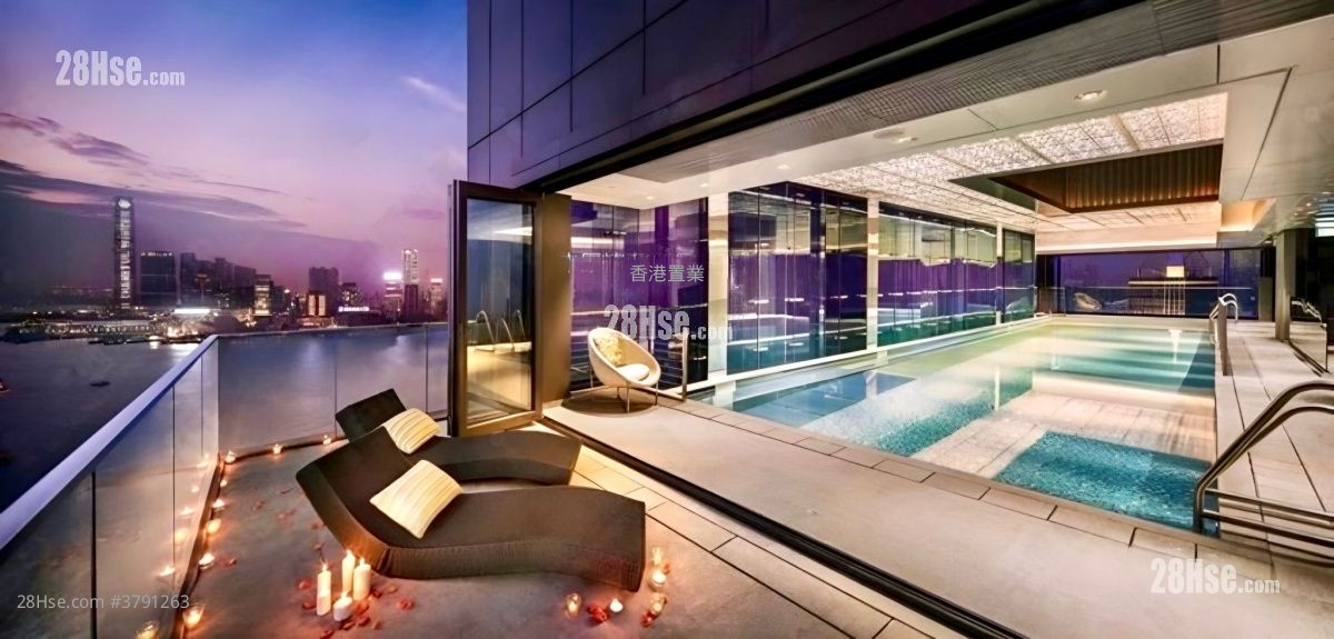 The Gloucester Rental Studio , 1 Bathroom 368 ft²