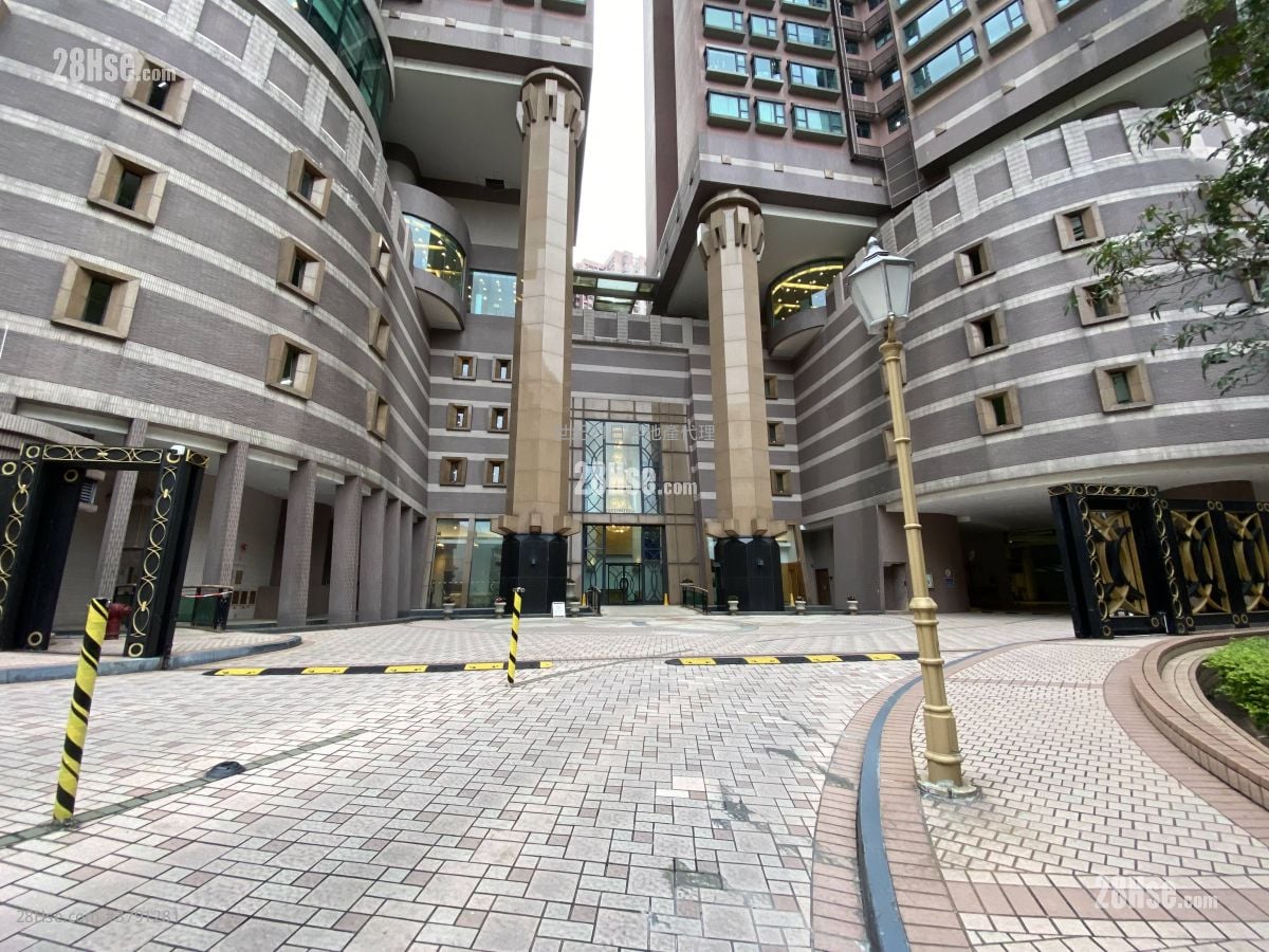 Le Sommet Sell 3 Bedrooms , 2 Bathrooms 783 ft²