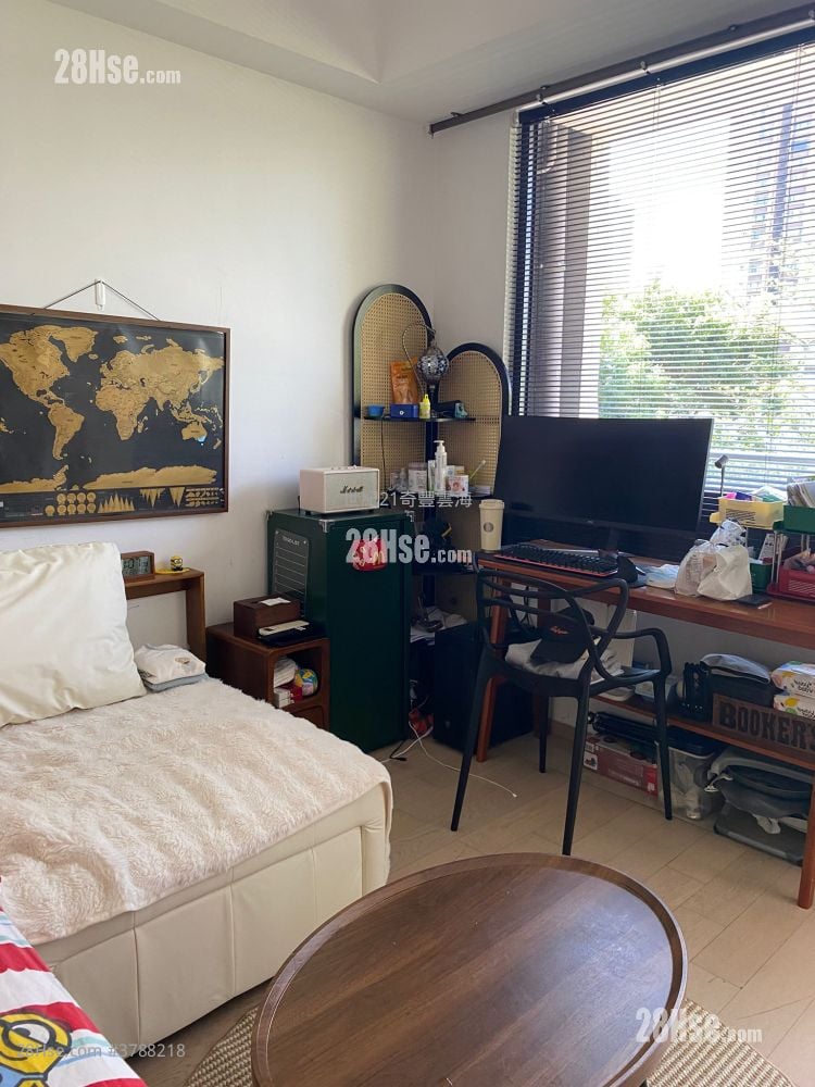 The.met.blossom Sell Studio , 1 Bathroom 200 ft²