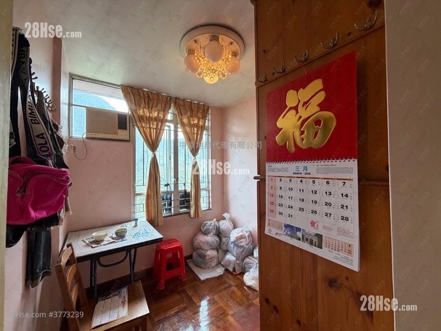 裕东苑 售盘 1 房 , 1 浴室 426 平方尺