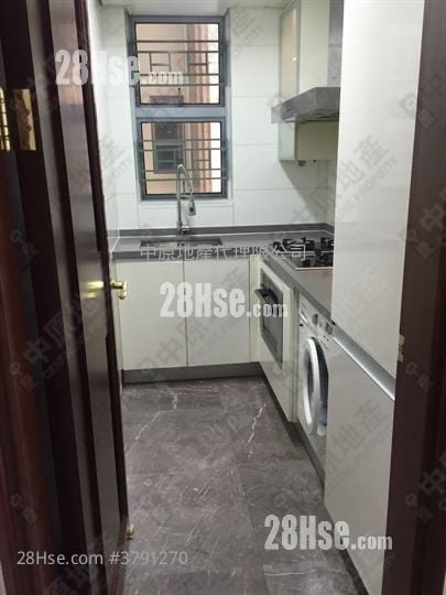 御龙山 售盘 2 房 , 1 浴室 554 平方尺