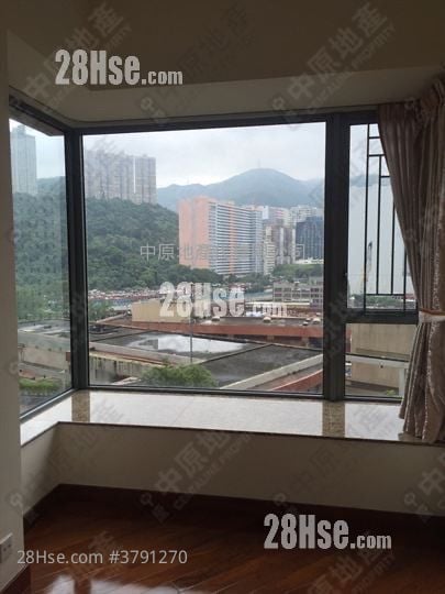 御龙山 售盘 2 房 , 1 浴室 554 平方尺