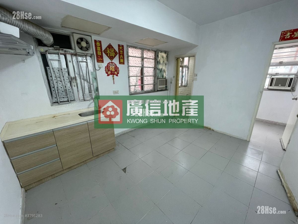 Cheong Fai Mansion Sell 1 Bedroom , 1 Bathroom 219 ft²