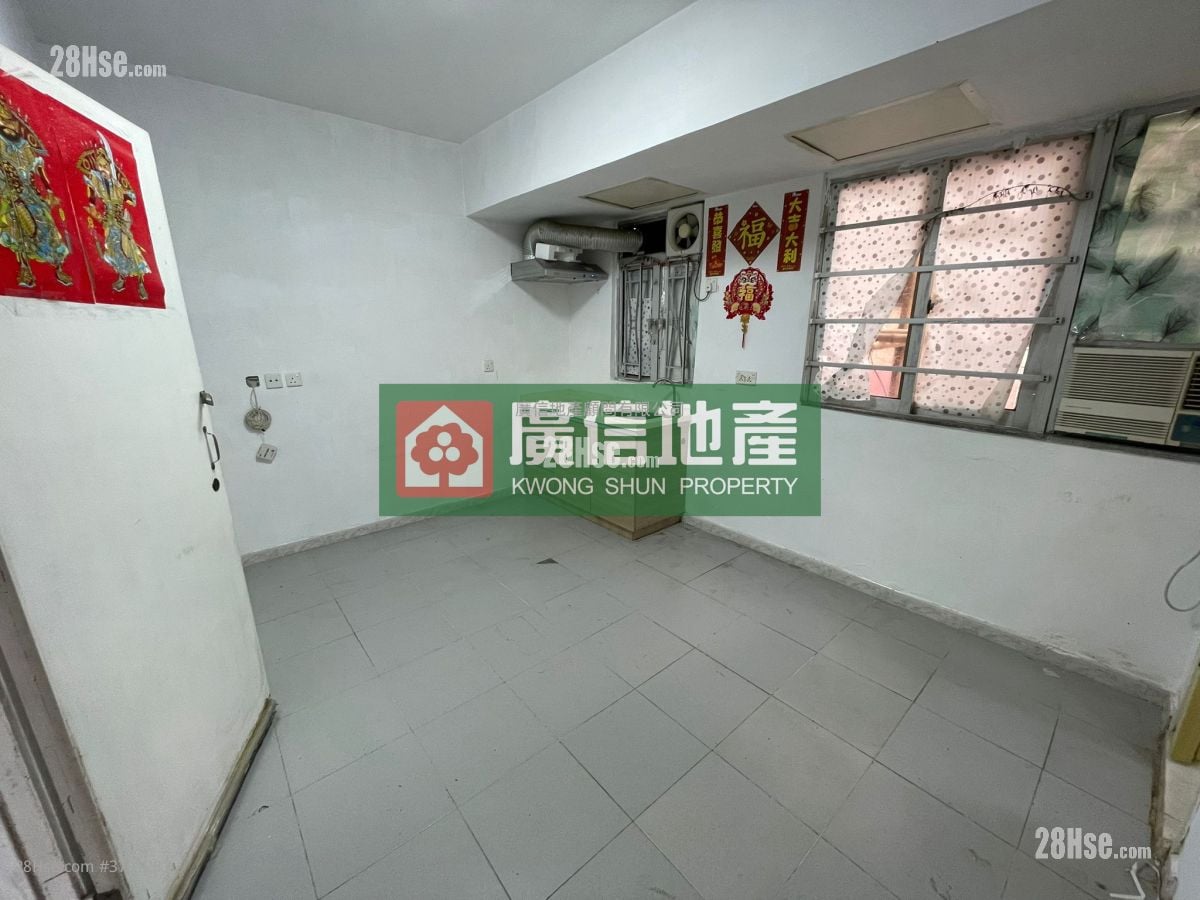 Cheong Fai Mansion Sell 1 Bedroom , 1 Bathroom 219 ft²
