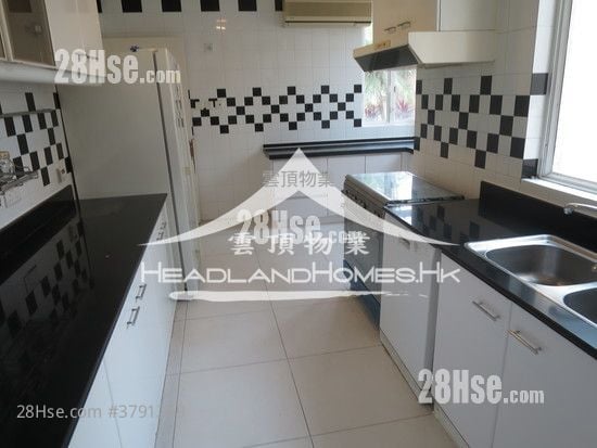 Bijou Hamlet  售盘 4 房 , 3 浴室 2,264 平方尺