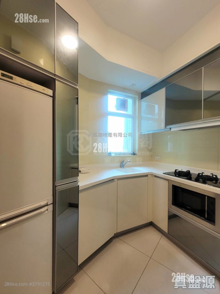 蓝天海岸 租盘 2 房 , 1 浴室 568 平方尺