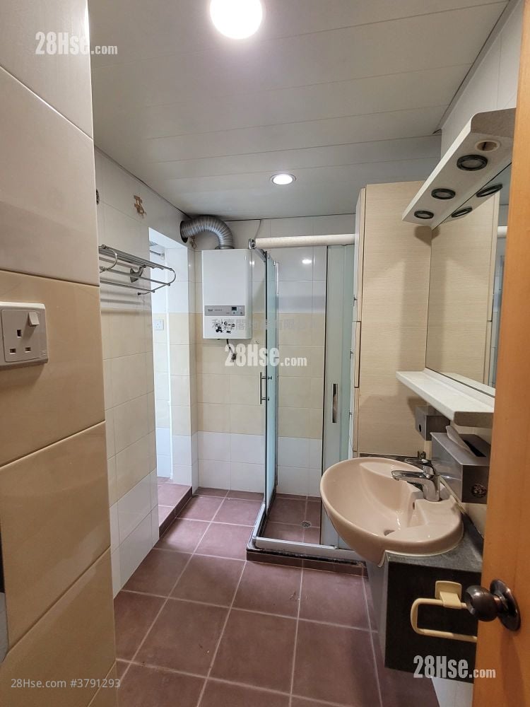 美孚新邨 售盘 2 房 , 1 浴室 556 平方尺