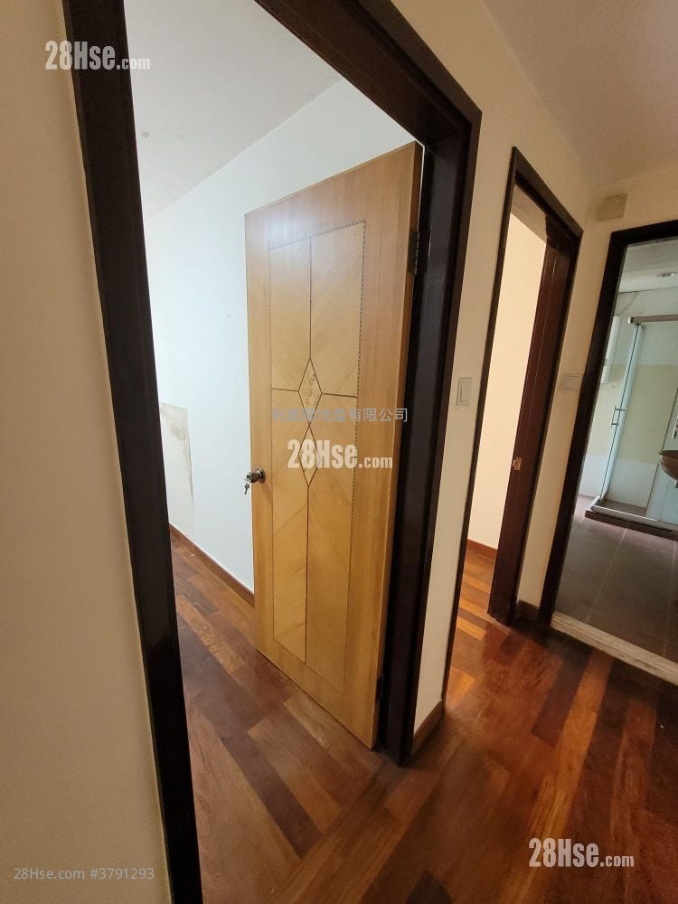 美孚新邨 售盘 2 房 , 1 浴室 556 平方尺