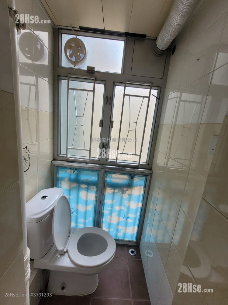 美孚新邨 售盘 2 房 , 1 浴室 556 平方尺